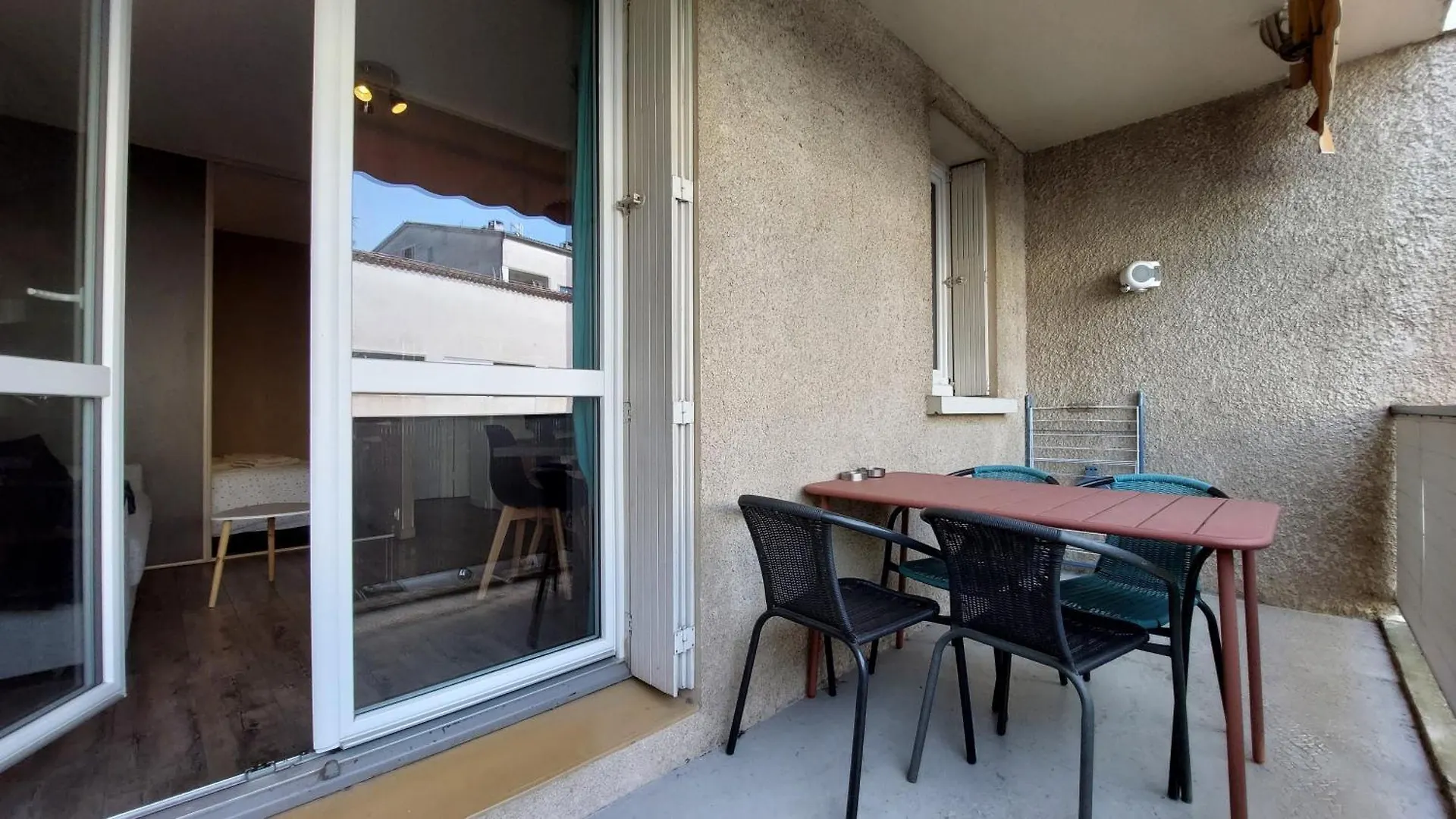 Appartement Le Calme Au Centre Ville Gréoux-les-Bains France